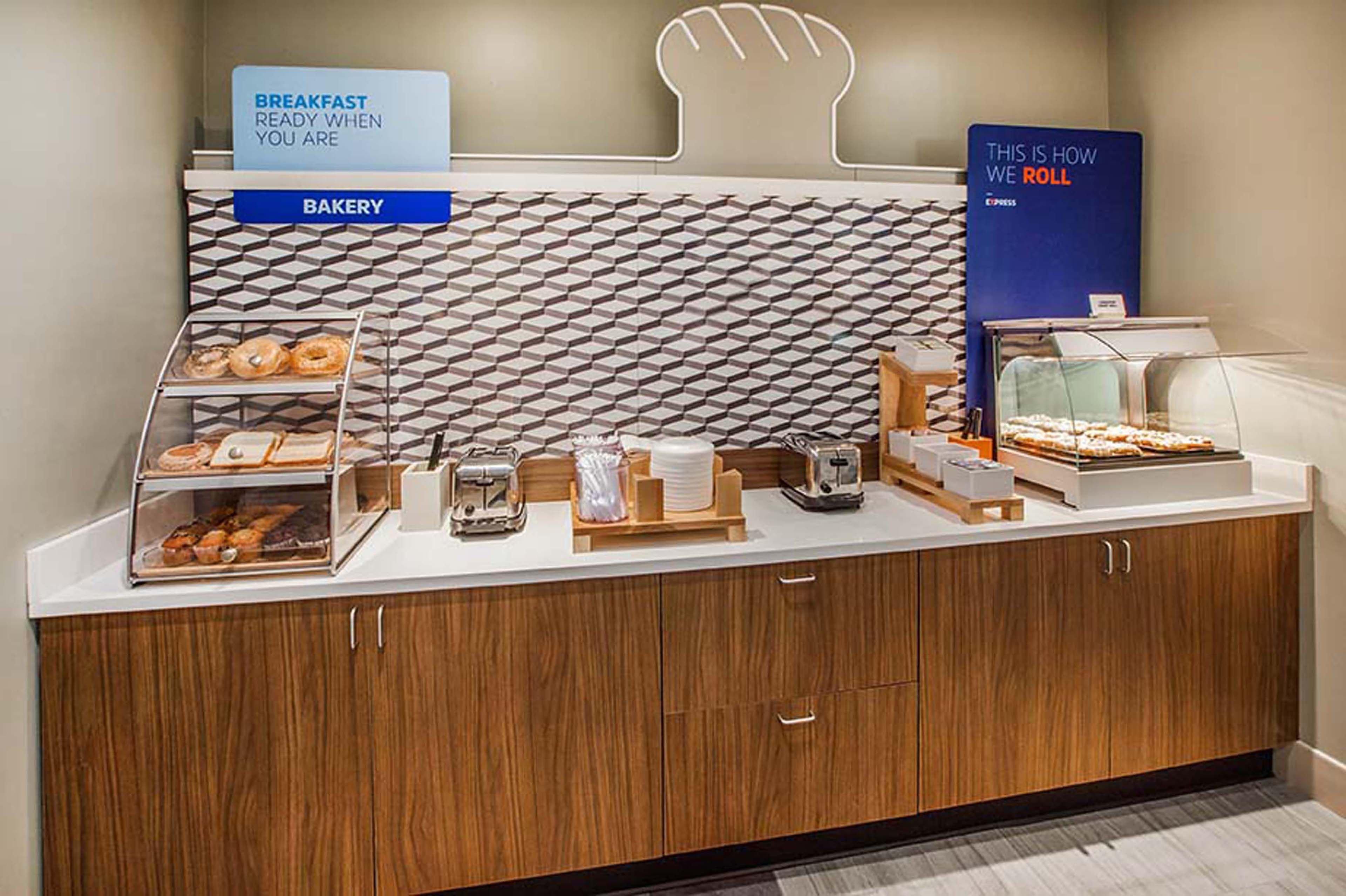 Holiday Inn Express & Suites Glendive By Ihg Екстериор снимка